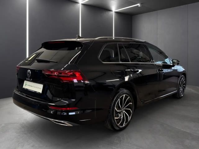 Volkswagen Golf 2.0 TDI DSG Style Variant