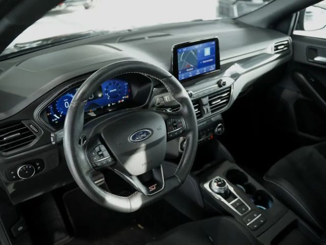 Ford Focus EcoBoost ST Line