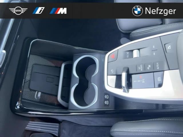 BMW X1 xDrive23i xLine Park-Assistent AHK PANO LED