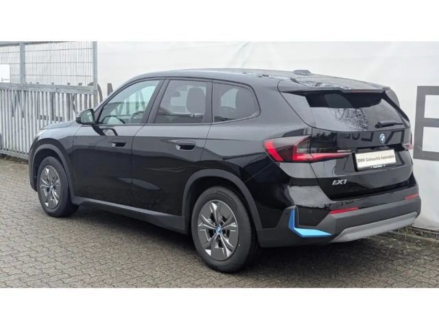 BMW iX1 Sedan xDrive