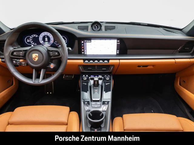 Porsche 992 Cabrio Carrera GTS