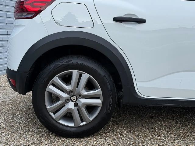 Dacia Sandero Essential Stepway TCe 90