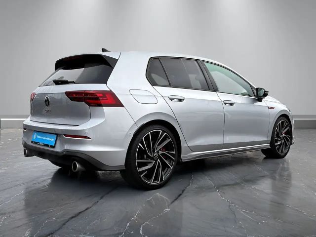 Volkswagen Golf GTI Style
