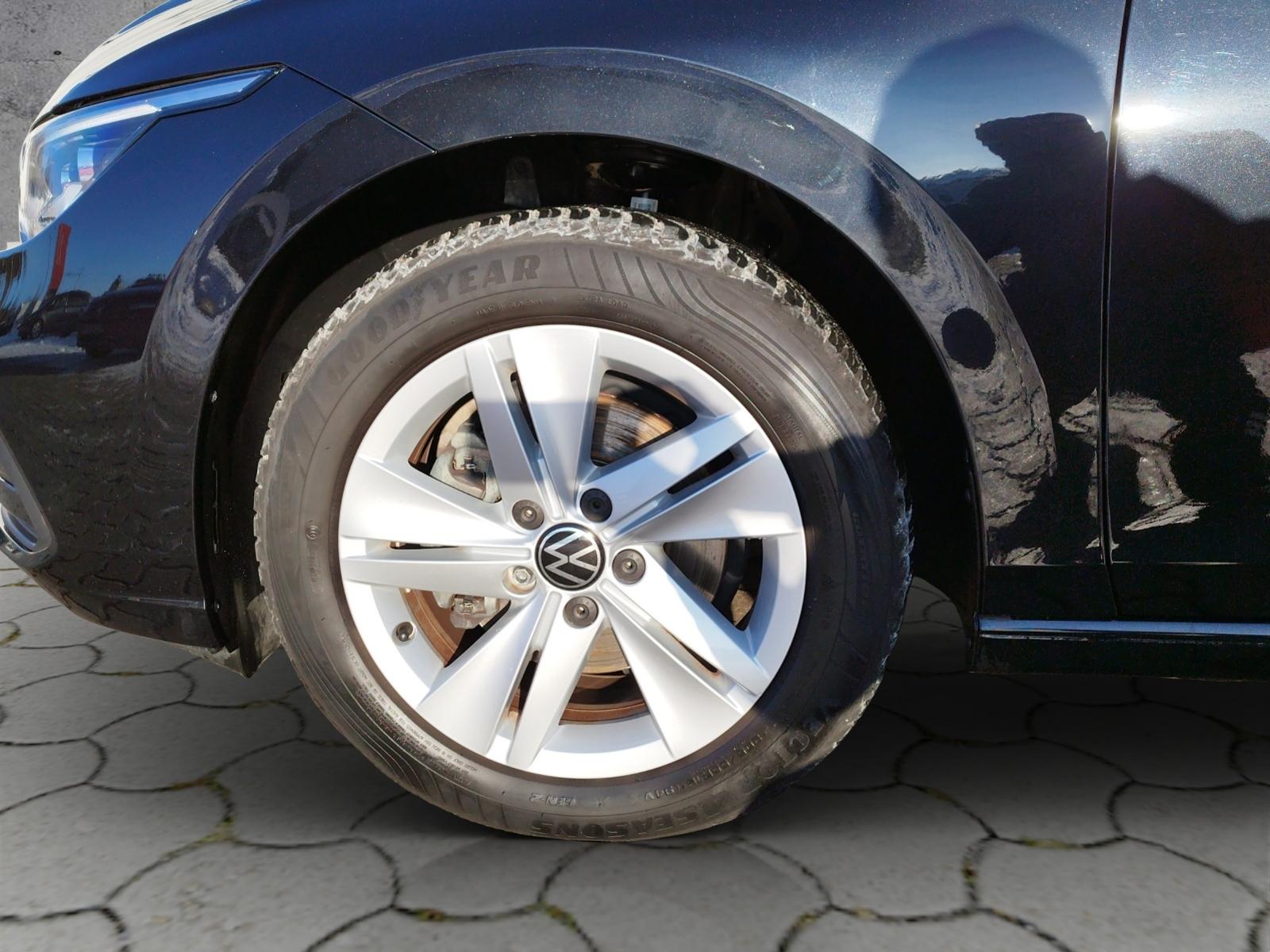 Volkswagen Golf 1.5 TSI Golf VIII Life