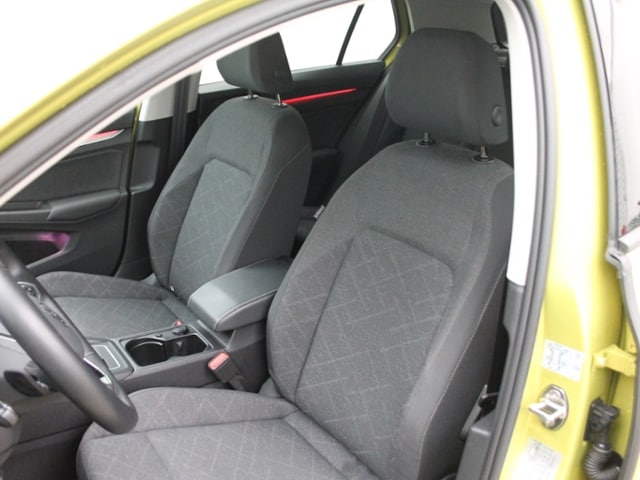 Volkswagen Golf 1.5 eTSI DSG Golf VIII
