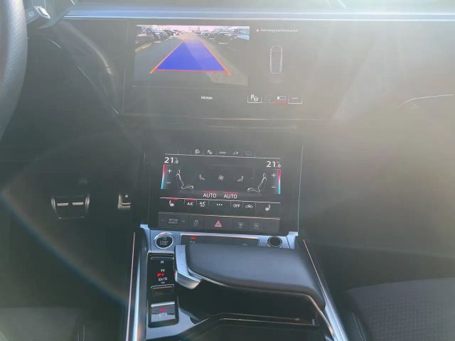 Audi Q8 e-tron 50 Quattro S-Line