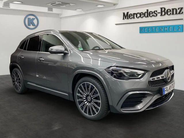 Mercedes-Benz GLA 200 AMG Line