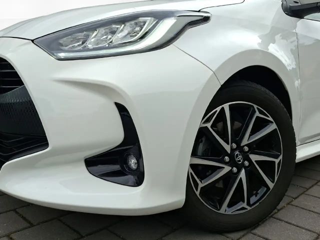 Toyota Yaris Hatchback Hybride Team D