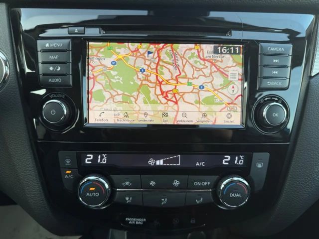 Nissan Qashqai Akari 1.3 160 PS Aut. Panorama 8Fach Bereift Navi