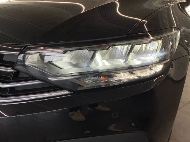 Volkswagen Passat 1.5 TSI Business DSG Variant