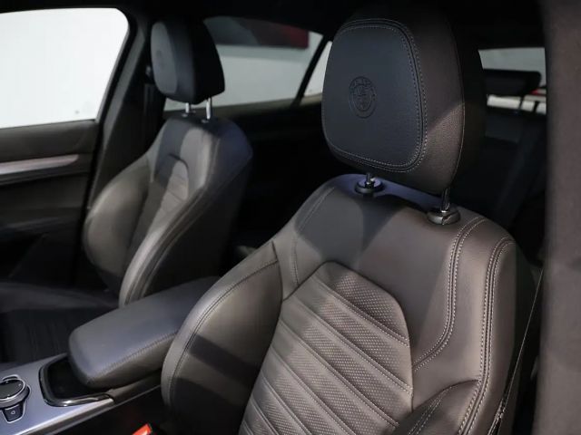 Alfa Romeo Stelvio AT8 Q4 Veloce