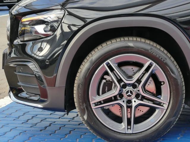 Mercedes-Benz GLB 250 4MATIC AMG Line