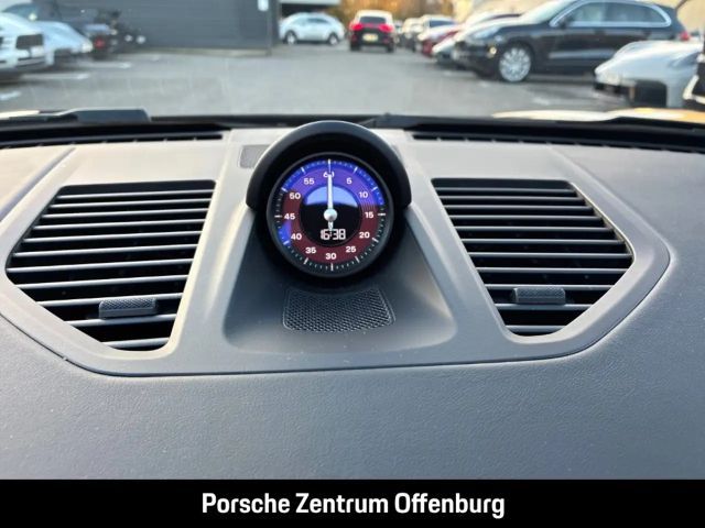 Porsche 992 Cabrio Carrera GTS