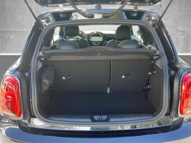 MINI Cooper S JCW Trim Aut LED Pano SHZ PDC Klimaaut