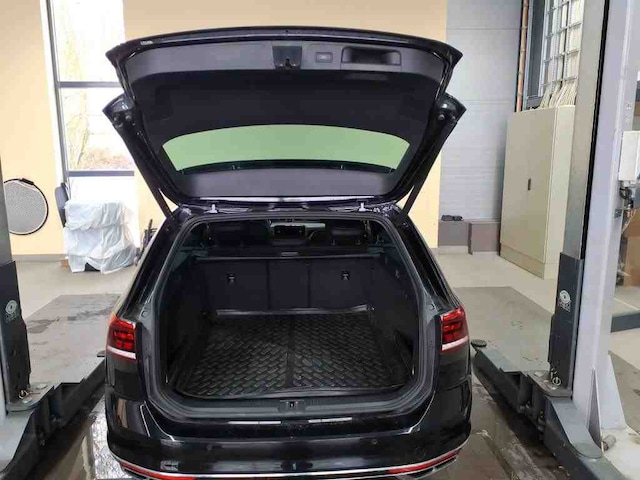 Volkswagen Passat DSG R-Line Variant