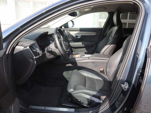 Volvo V90 Cross Country AWD Plus