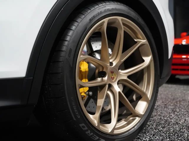 Porsche Cayenne E-Hybrid Turbo