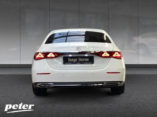 Mercedes-Benz E 200 4MATIC AVANTGARDE Sedan