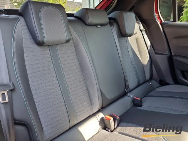 Peugeot 208 Navi Rückfahrkamera Einparkhile 1.Hand