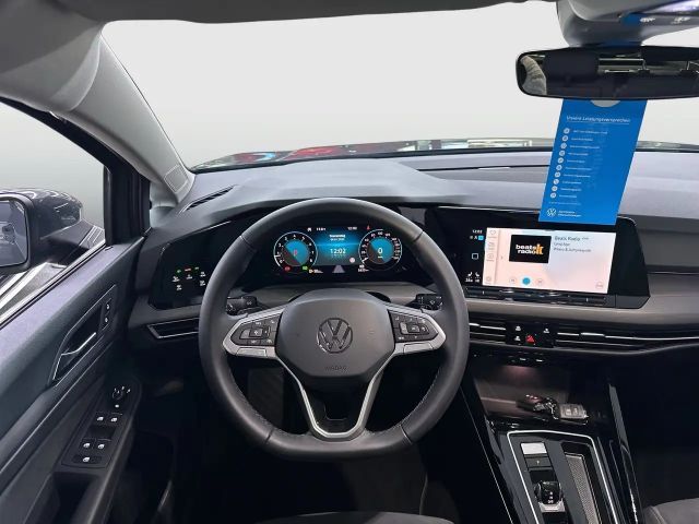 Volkswagen Golf 1.5 eTSI DSG Style