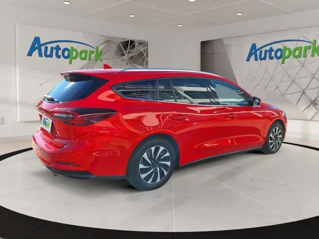 Ford Focus Titanium Wagon