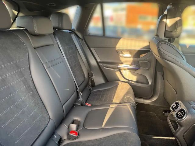 Mercedes-Benz GLC 300 4MATIC AMG Line