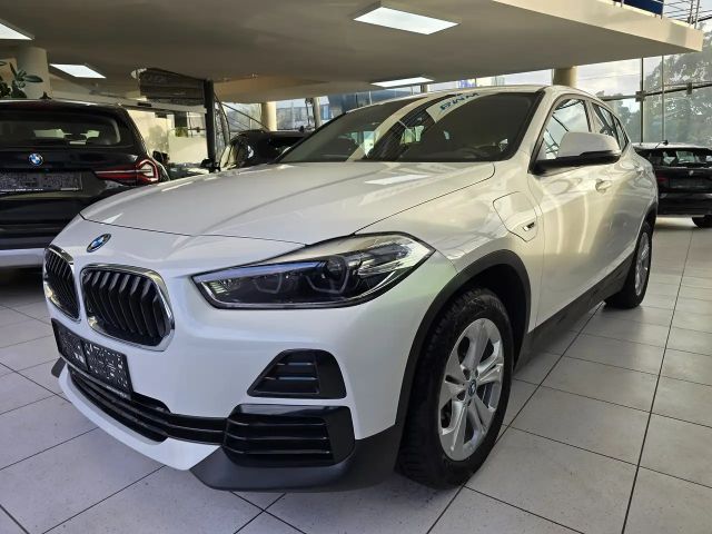 BMW X2 25e Hybrid Allrad Automatik LED/DAB-Tuner