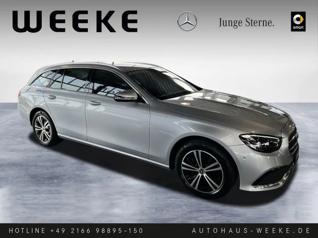 Mercedes-Benz E 220 AVANTGARDE E 220 d Estate