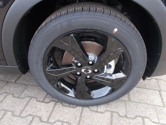 SsangYong Tivoli Grand Blackline 1.5T Navi LED Alu18" Sitzh. Kamera