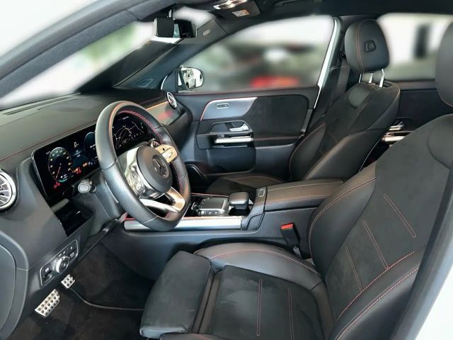 Mercedes-Benz EQA 300 4MATIC AMG Line