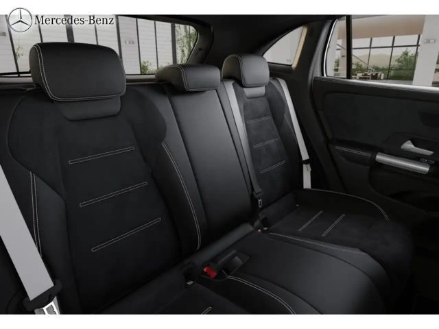 Mercedes-Benz GLA 200 AMG Line GLA 200 d