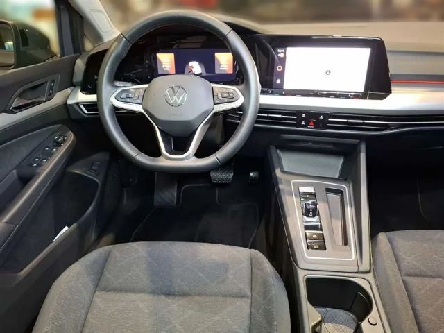 Volkswagen Golf 1.5 eTSI DSG Life