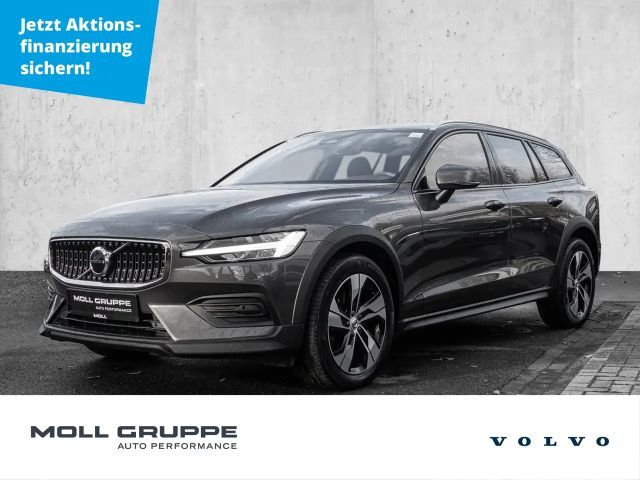 Volvo V60 Cross Country AWD Plus