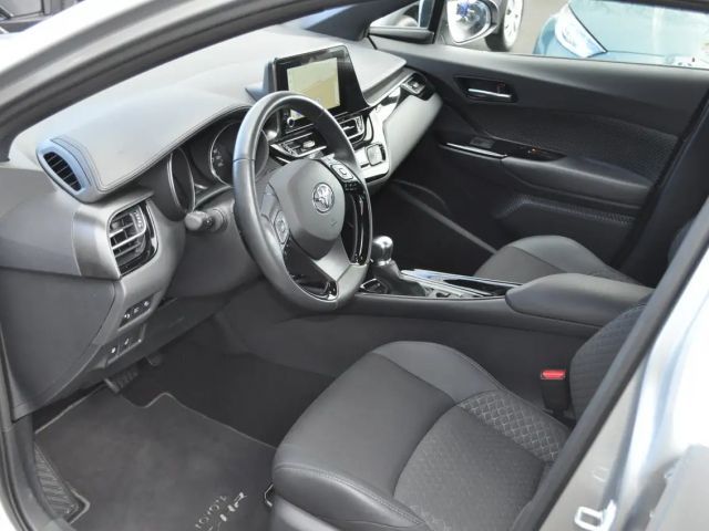 Toyota C-HR Hybride Team D