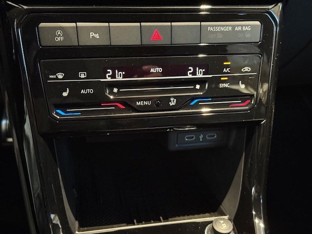 Volkswagen T-Cross 1.0 TSI DSG R-Line