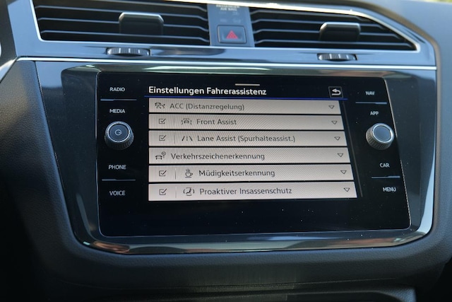 Volkswagen Tiguan 2.0 TSI DSG