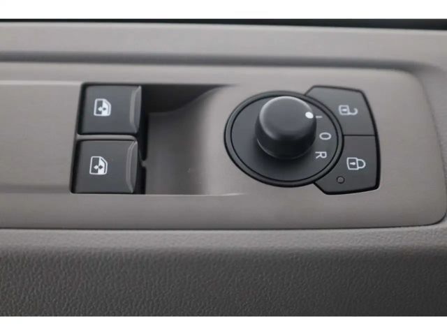 Volkswagen Transporter 2.0 TDI Lang T7