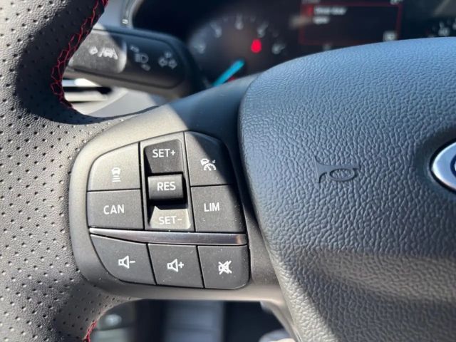 Ford Focus EcoBoost ST Line