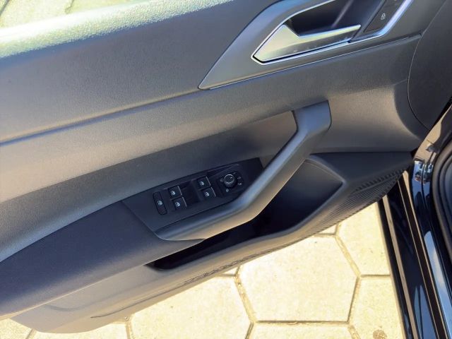 Volkswagen Taigo 1.5 TSI R-Line