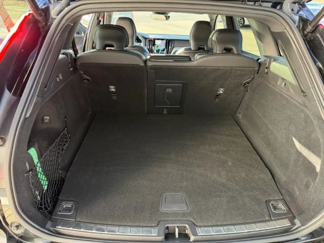 Volvo XC60 AWD Dark T8 Ultimate