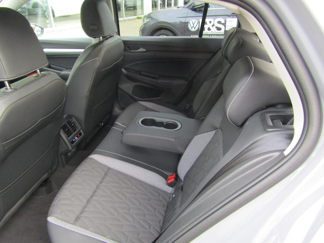 Volkswagen Golf 1.5 eTSI DSG