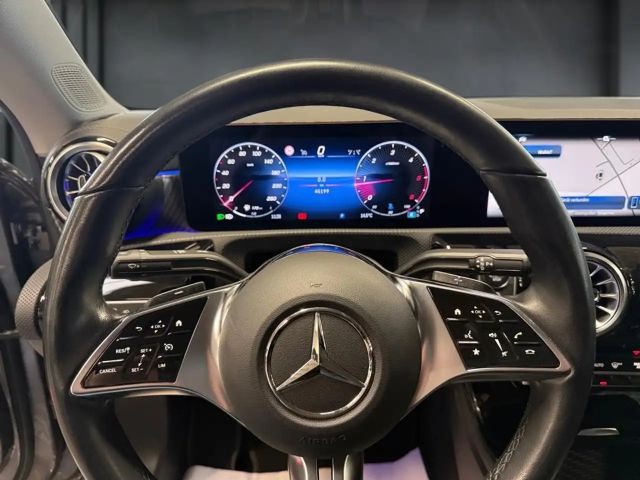 Mercedes-Benz CLA 200 CLA 200 d Coupé