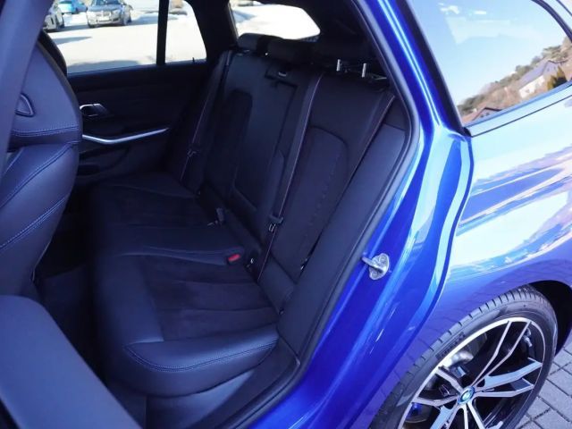 BMW 330 330e M-Sport Touring