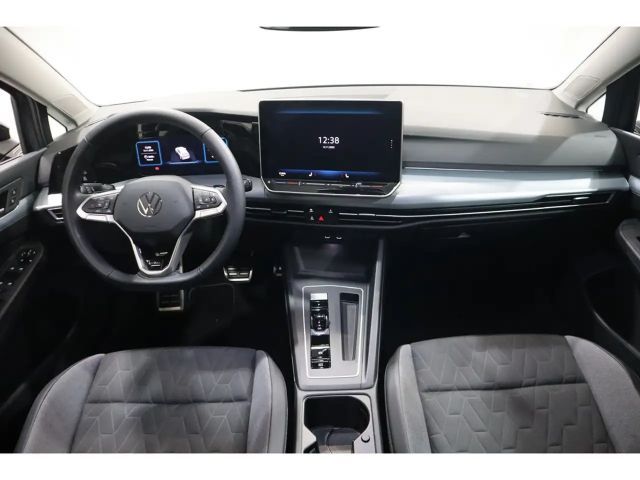 Volkswagen Golf 1.5 eTSI Golf VIII