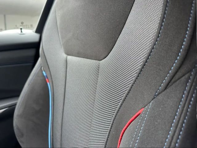 BMW 320 320i M-Sport Sedan