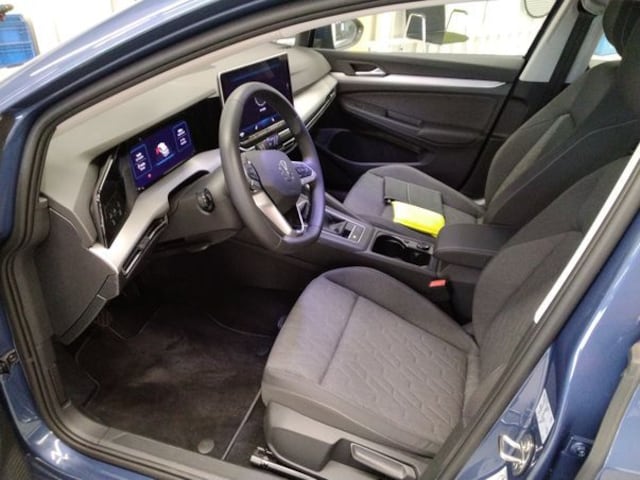 Volkswagen Golf Life Variant