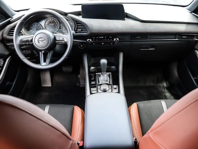 Mazda 3 2.5L SkyActiv e-Skyactiv