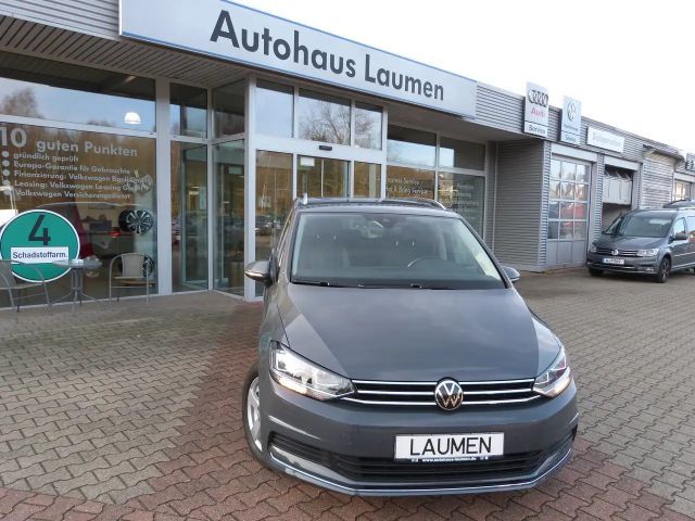 Volkswagen Touran 1.5 TSI DSG