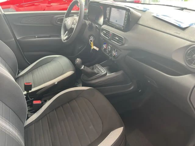 Hyundai i10 1.0 2WD Trend