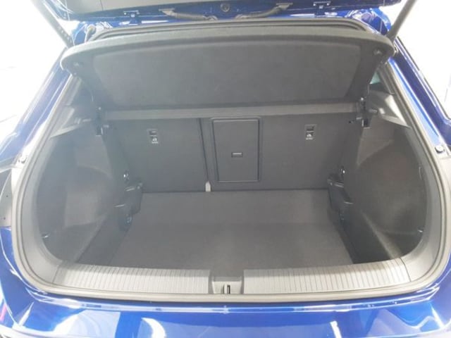 Volkswagen T-Roc T-Roc 2.0TDI DSG R-Line Standhzg. Navi AHK RFK ...